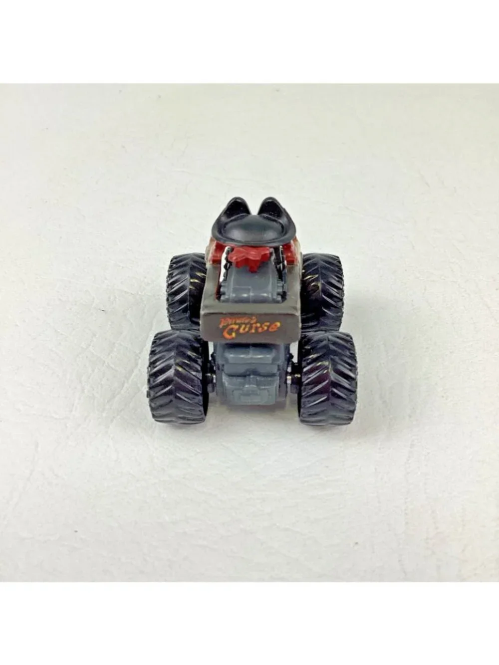 Pirate's Curse #661 Monster Jam Truck Mini 2
